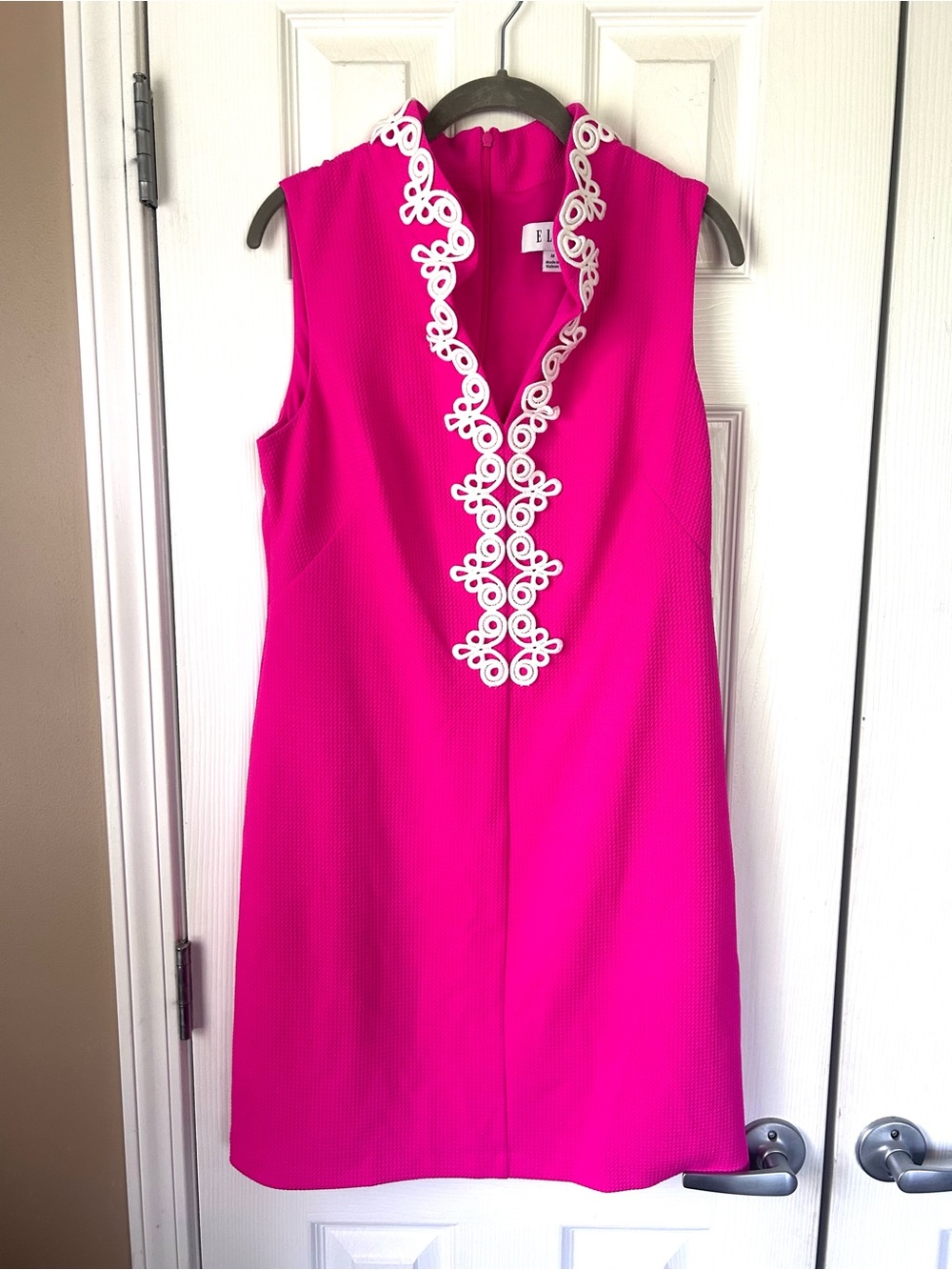 ELLE Hot Pink Sleeveless Shift Dress White Soutache Trim Size M NWT